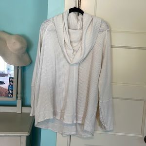 Light sweater with swoop neck